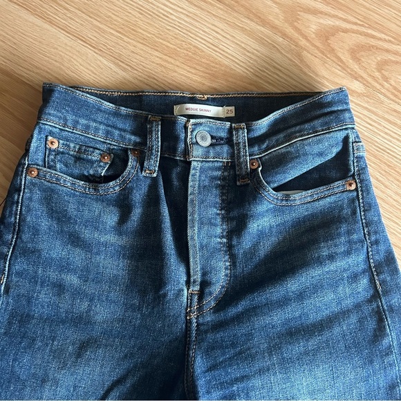 Levi's Women's Skinny Jeans - Blue - Picture 4 of 11